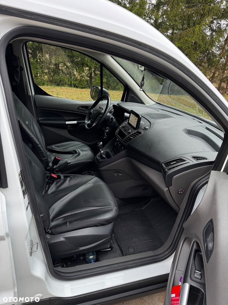 Ford Transit Connect - 15