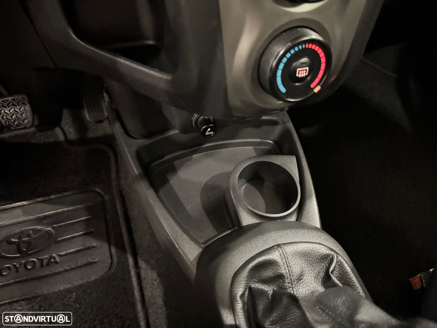 Toyota Yaris - 34