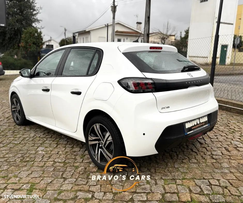 Peugeot 208 - 7