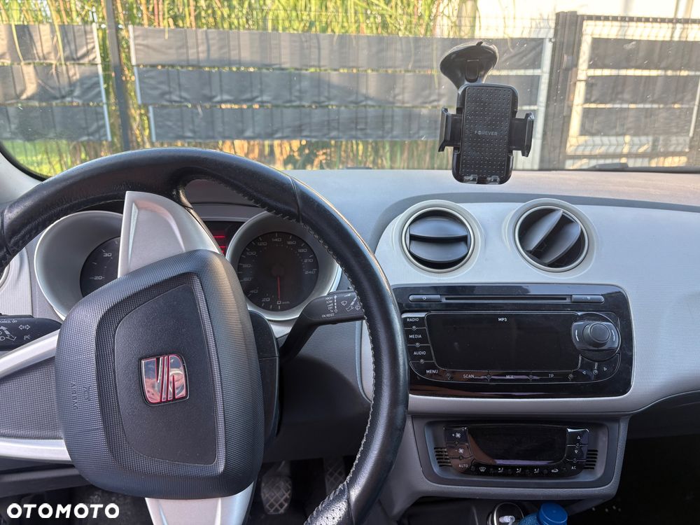 Seat Ibiza 1.6 TDI DPF Style - 4
