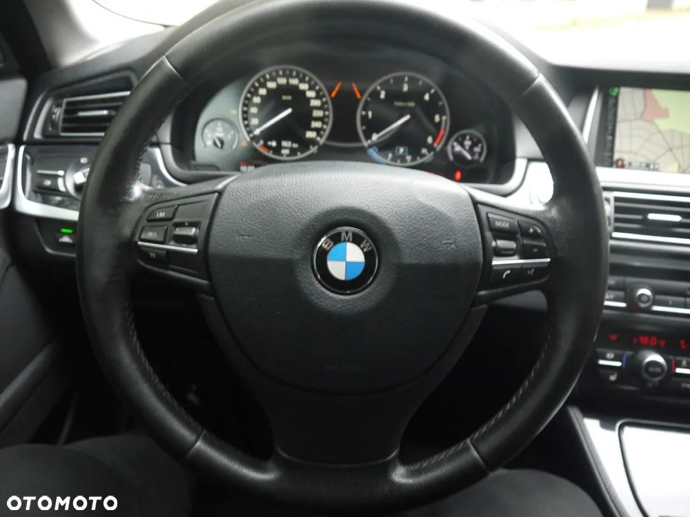 BMW Seria 5 - 16