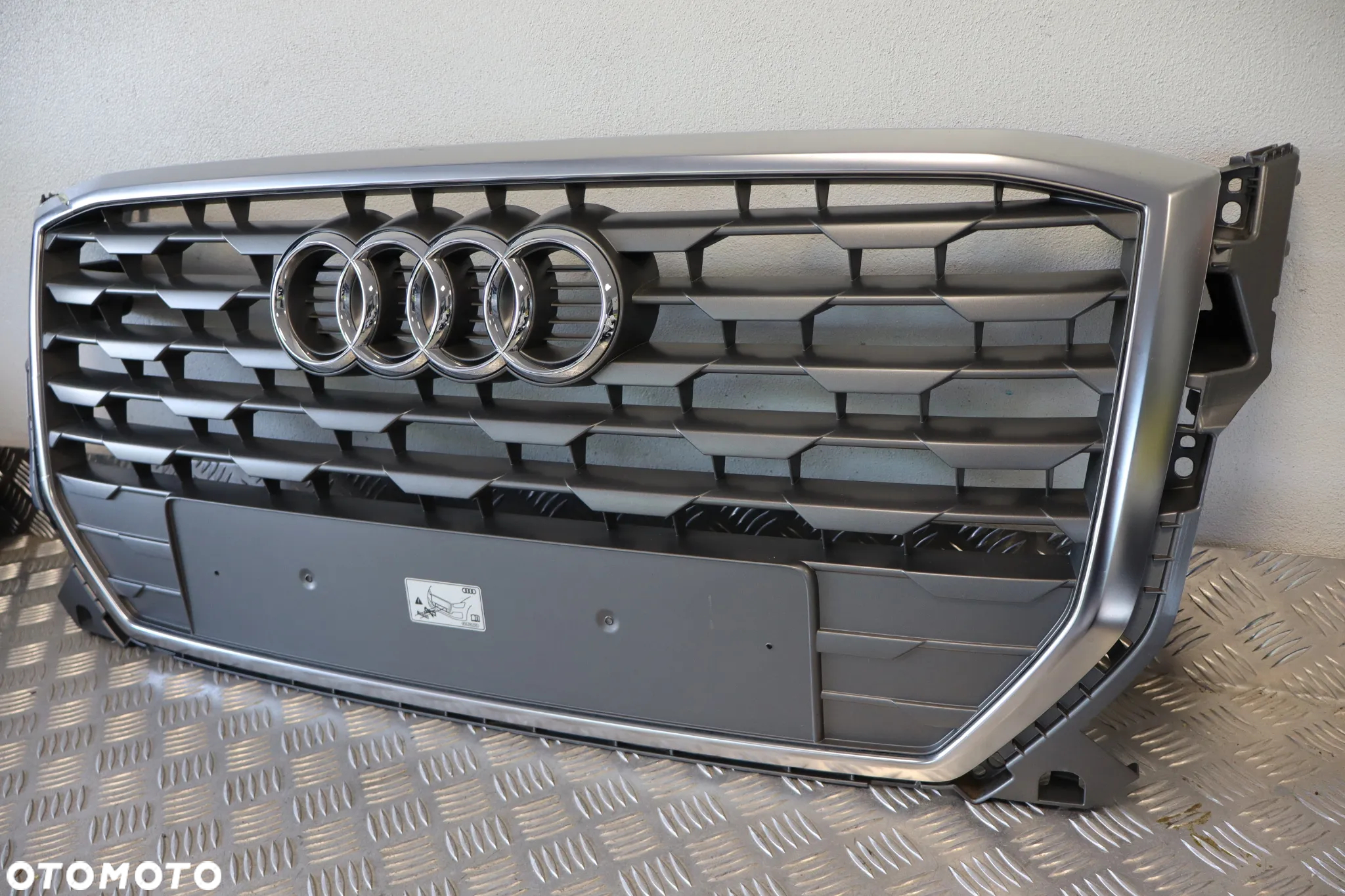 GRILL GRIL ATRAPA AUDI Q2 81A853651 2016-2020 - 9