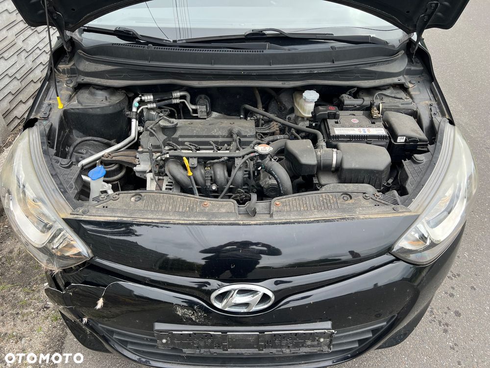 Hyundai i20 1.2 Trend - 9