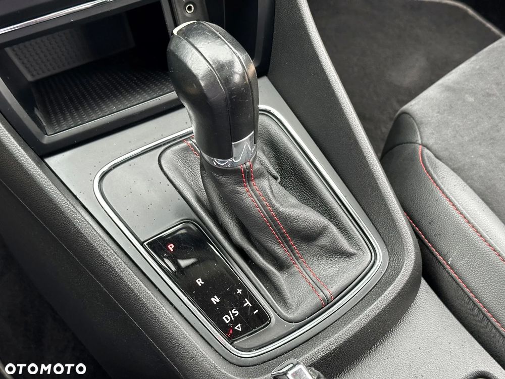Seat Leon 2.0 TDI DPF Start&Stop DSG FR - 30