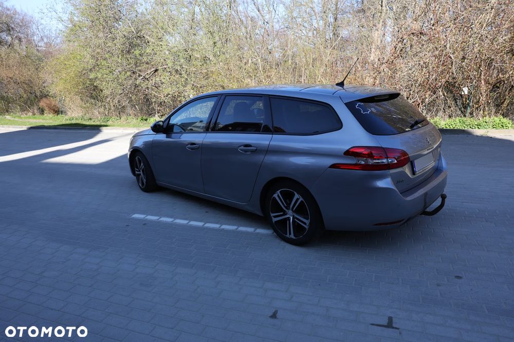 Peugeot 308 1.6 BlueHDi Allure S&S - 4