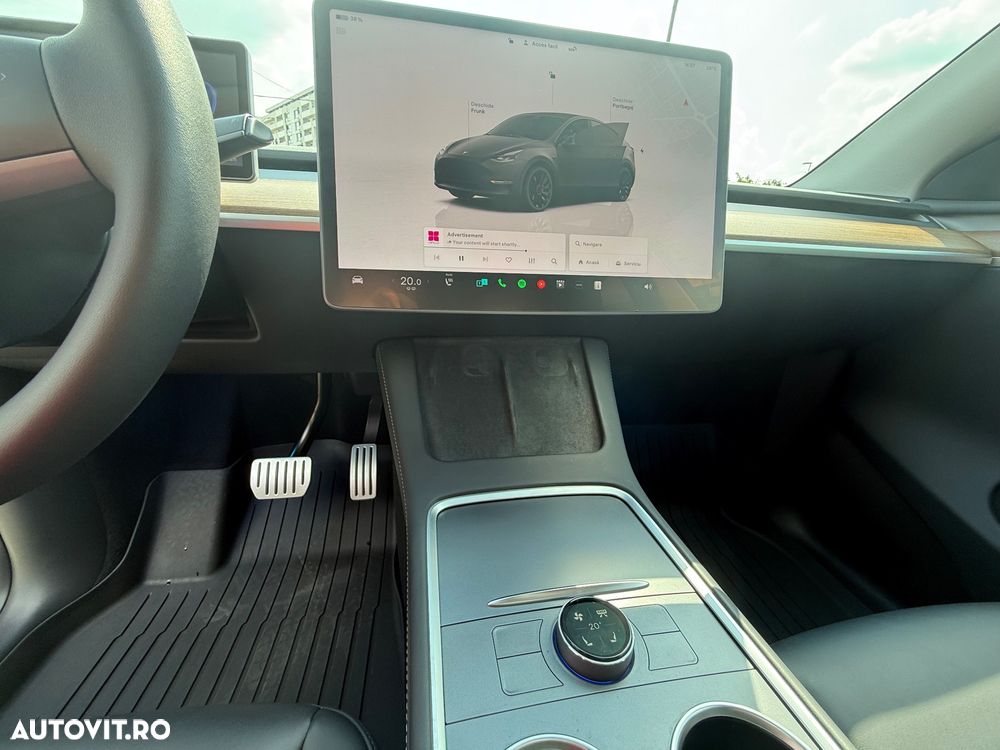 Tesla Model Y Performance - 17