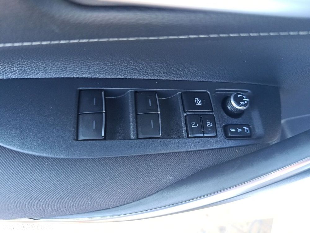 Toyota Corolla 1.8 Hybrid Comfort - 28