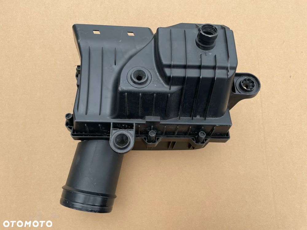 Audi Obudowa filtra powietrza 5Q0 129 607 BD, 2Q0 129 601 T - 5
