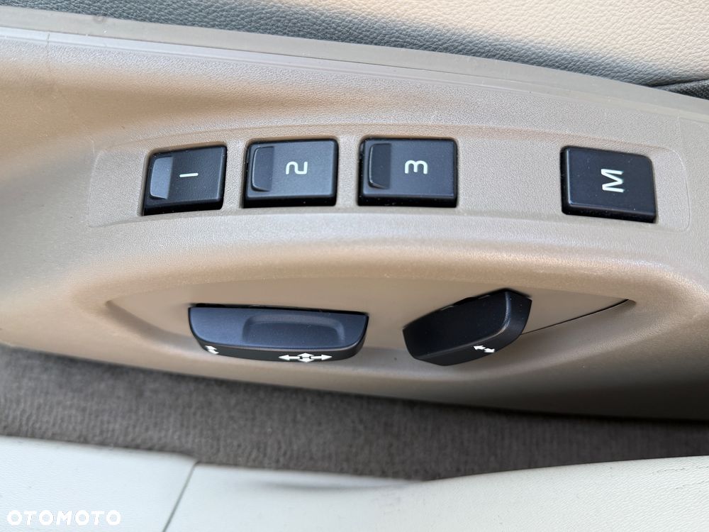 Volvo XC 60 2.4D Summum - 18