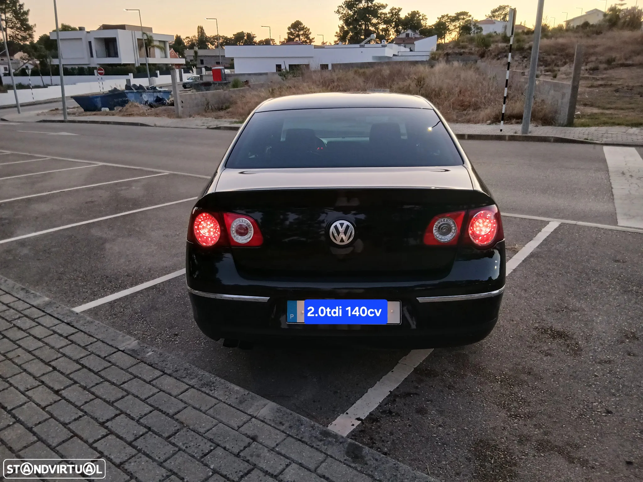 VW Passat 2.0 TDI Highline - 16