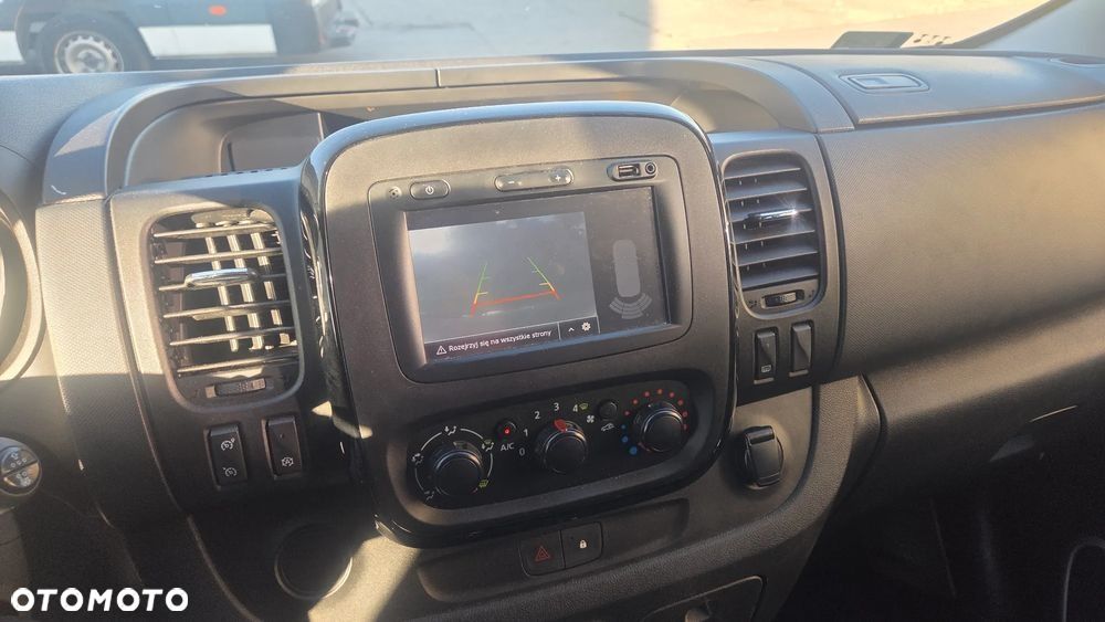 Opel Vivaro - 14