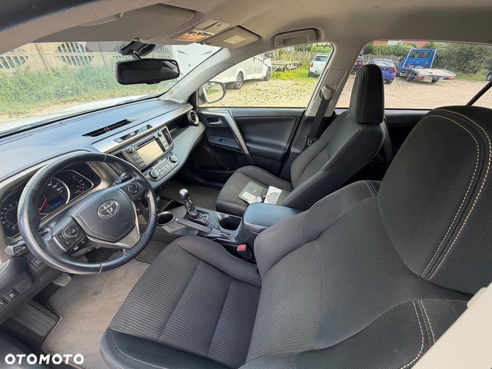 Toyota RAV4 2.2 D-4D Prestige - 9