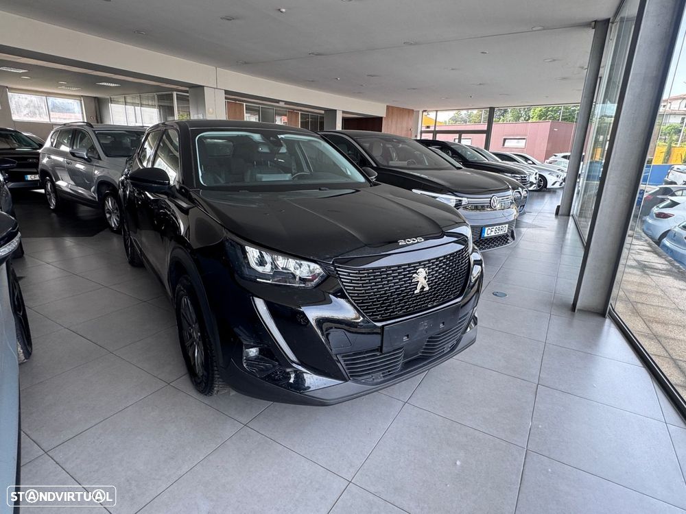 Peugeot 2008 1.2 PureTech Active EAT8 - 1