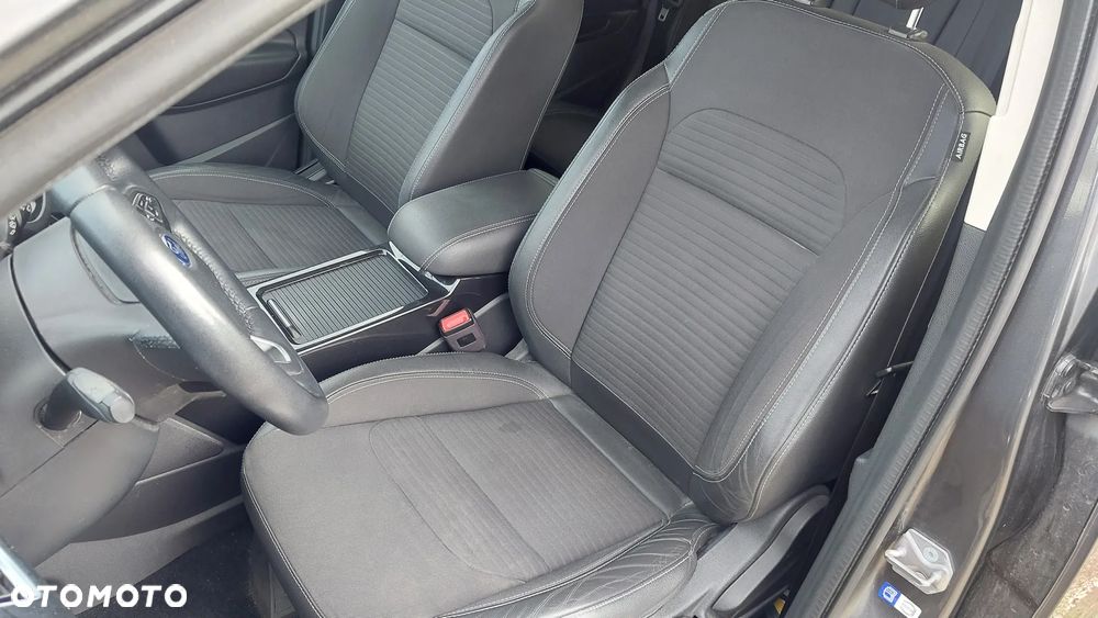 Ford Kuga 1.5 TDCi FWD Trend - 10