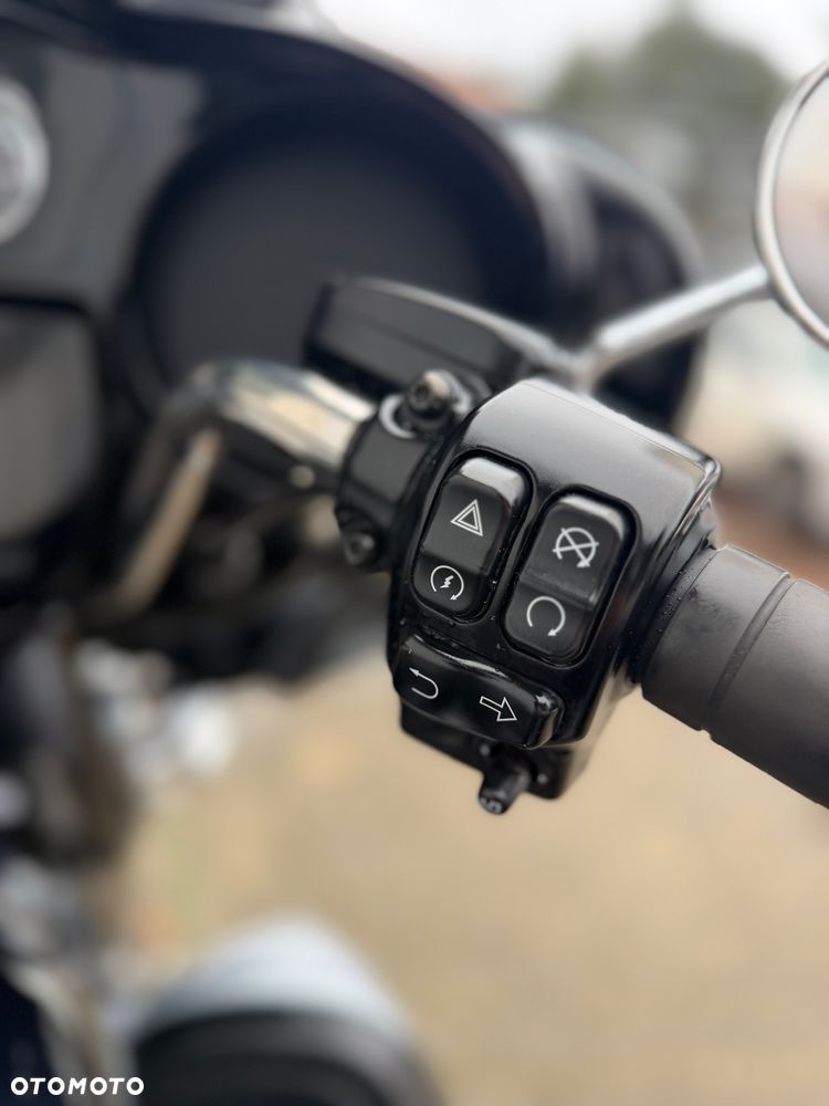 Harley-Davidson Touring Electra Glide - 28