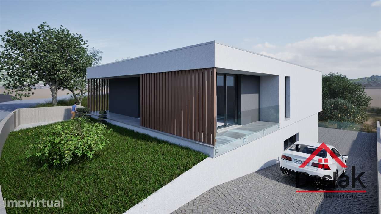 Moradia Isolada T4 com Piscina - Grande imagem: 3/13