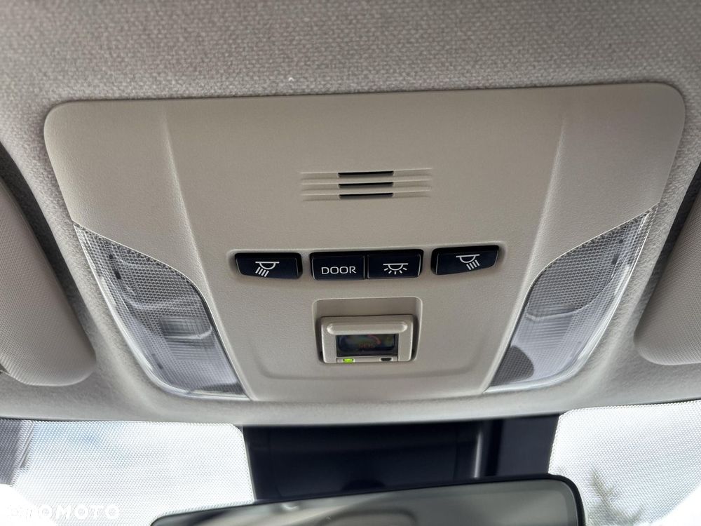 Toyota Corolla - 22