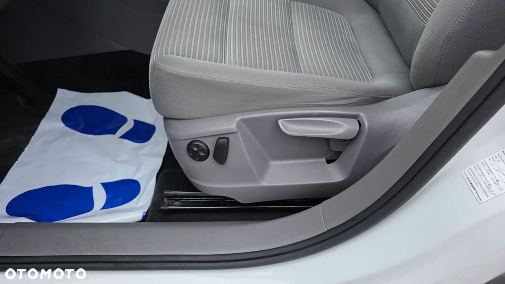 Seat Alhambra 2.0 TDI Ecomotive Reference - 11