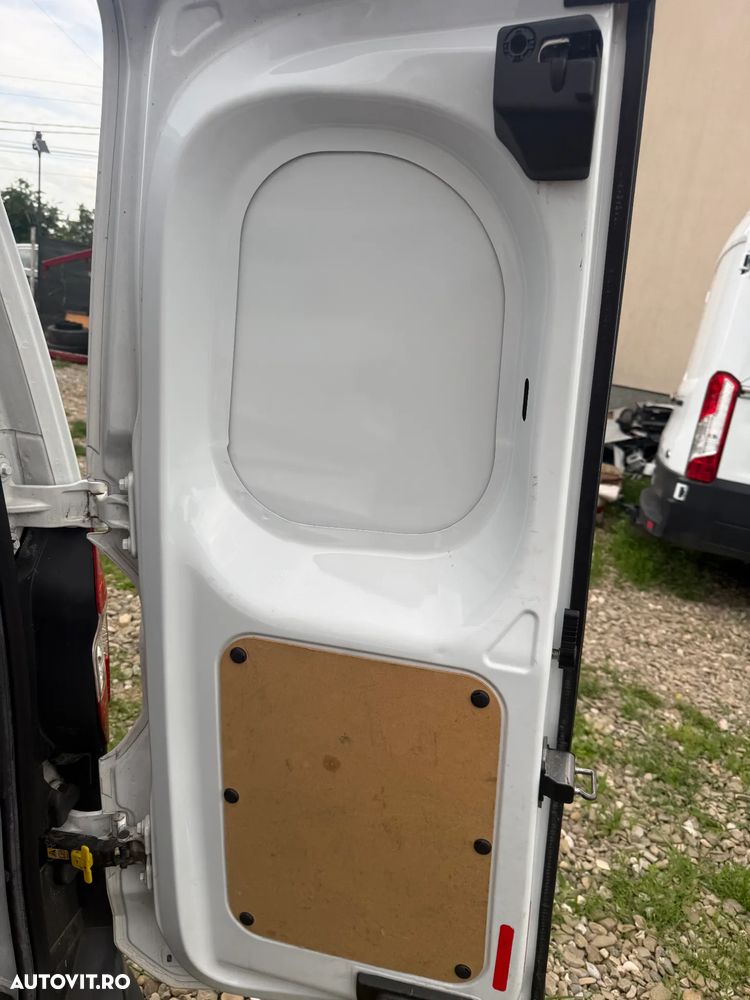 Ford Transit Courier 1.5 TDCi - 13