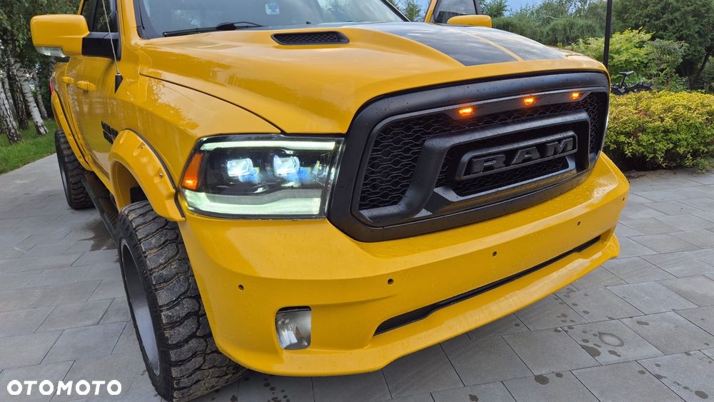 Dodge RAM 5.7 4x4 - 13