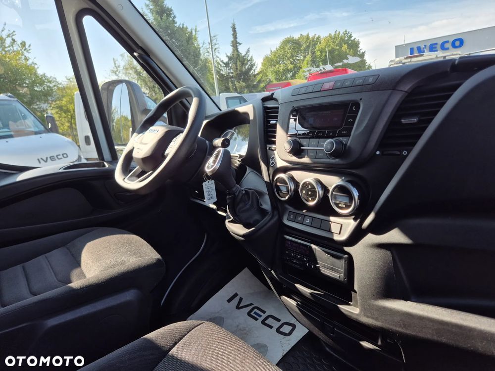 Iveco 70C18 (33361) - 12