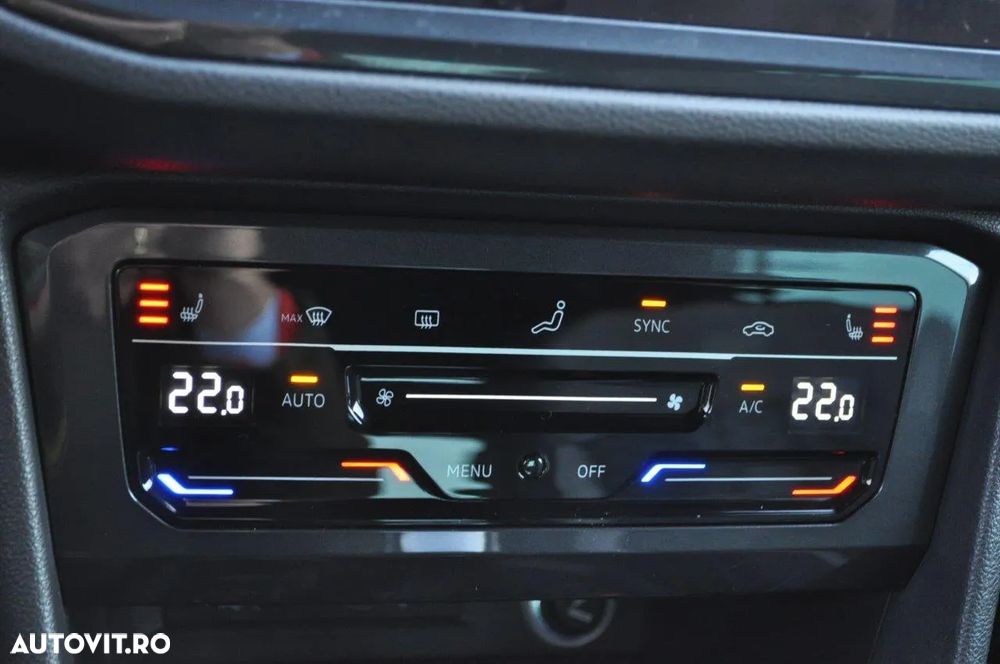 Volkswagen Tiguan 2.0 TDI SCR 4MOTION DSG R-Line - 23