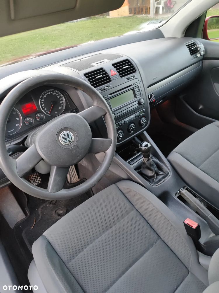Volkswagen Golf 1.6 FSI Comfortline - 11