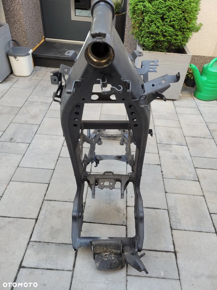 Rama z dokumentami Yamaha MT 125 2021 - 21