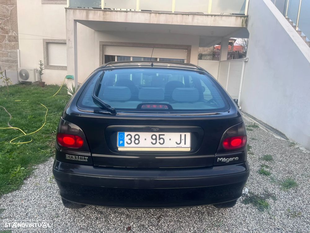 Renault Mégane 1.4 RN - 4