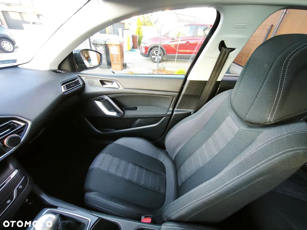 Peugeot 308 BlueHDi 120 Stop & Start Allure - 24