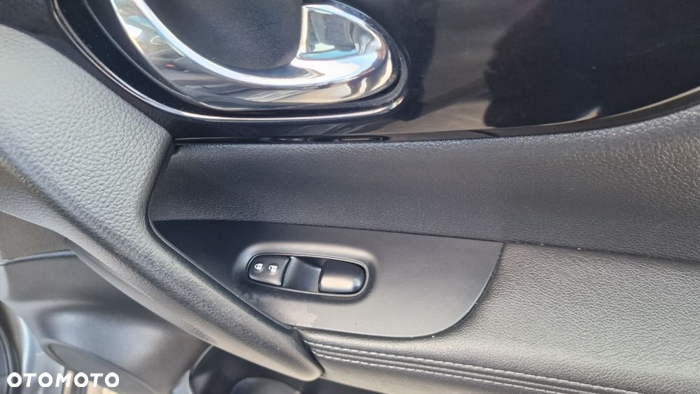 Nissan Qashqai - 36