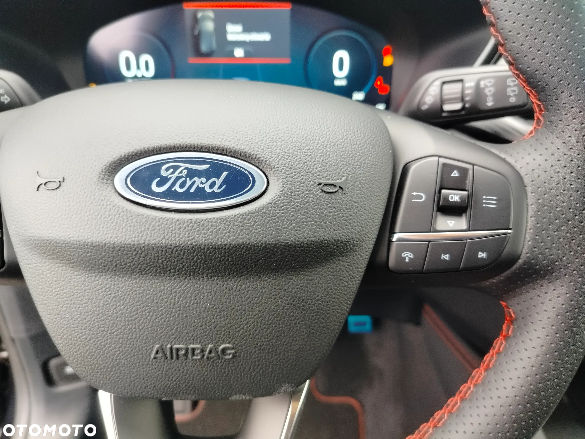 Ford Kuga - 17