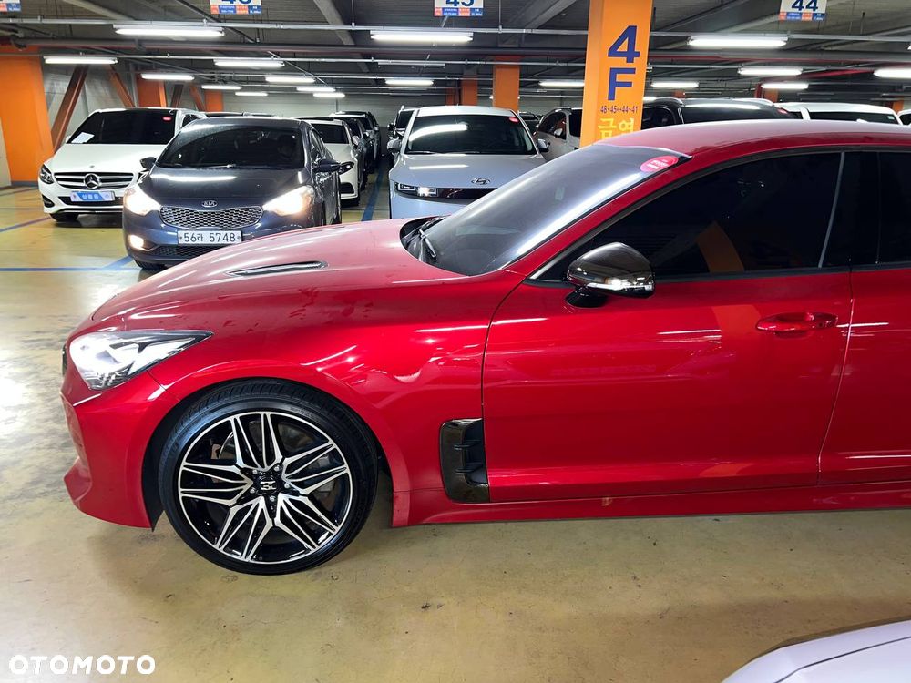 Kia Stinger 3.3 T-GDI V6 GT AWD - 3