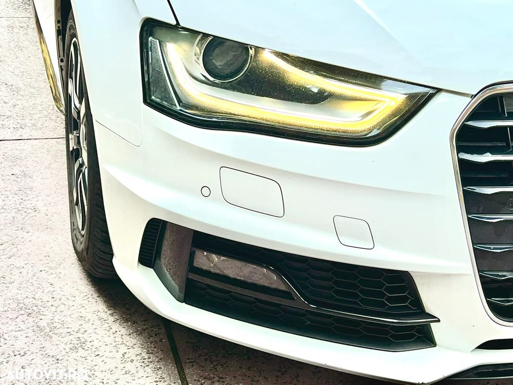 Audi A4 Avant 2.0 TDI DPF quattro S tronic S line Sportpaket - 11