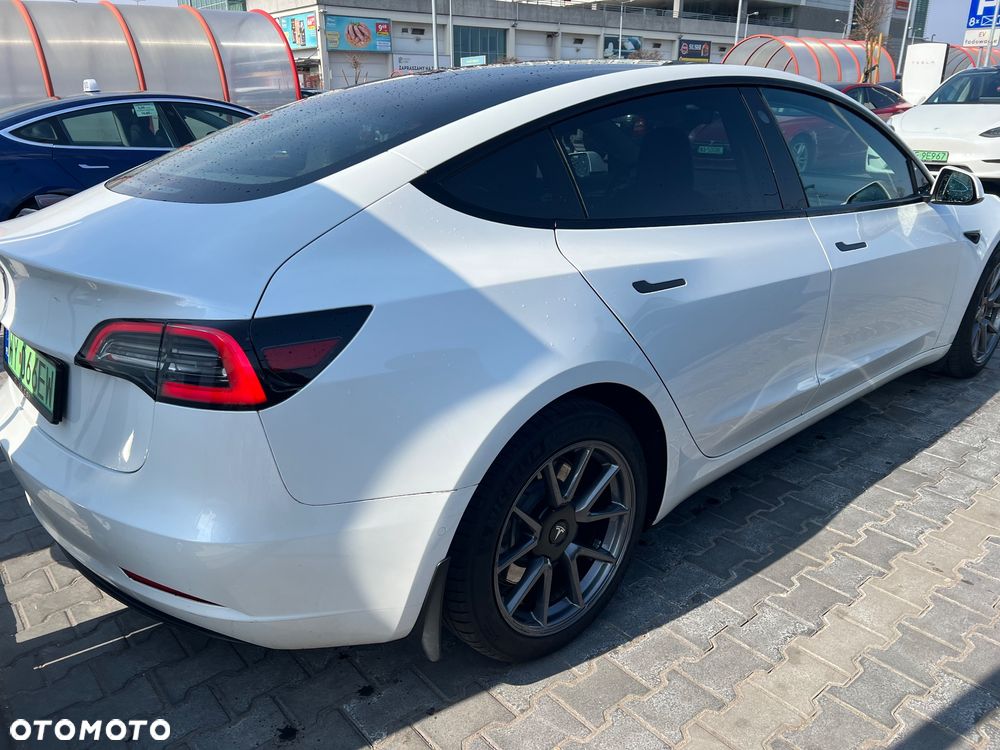 Tesla Model 3 Standard Reichweite Plus Hinterradantrieb - 5