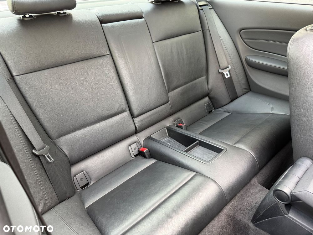 BMW Seria 1 120d Limited Edition Lifestyle mit M Sportpaket - 24