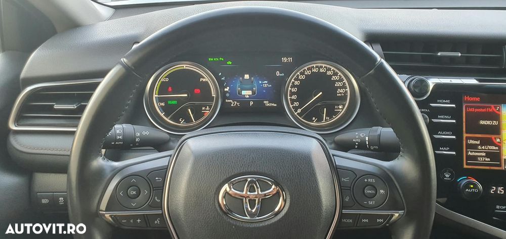 Toyota Camry 2.5 Exclusive - 31