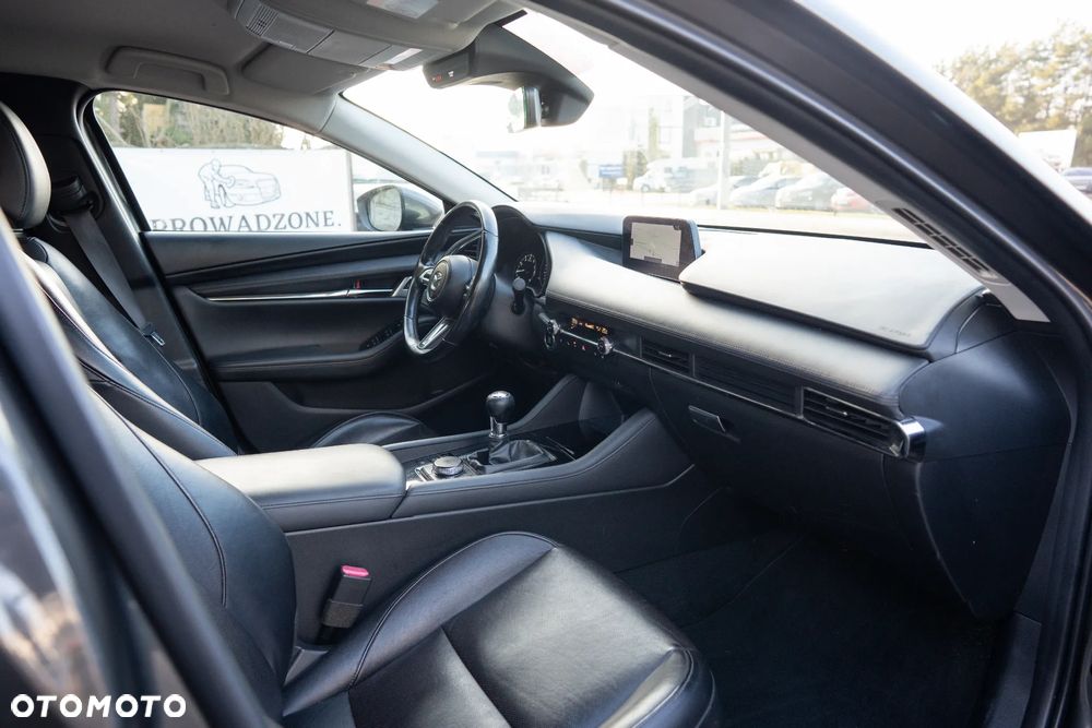 Mazda 3 SKYACTIV-X 2.0 M-Hybrid 100th Anniversary - 11