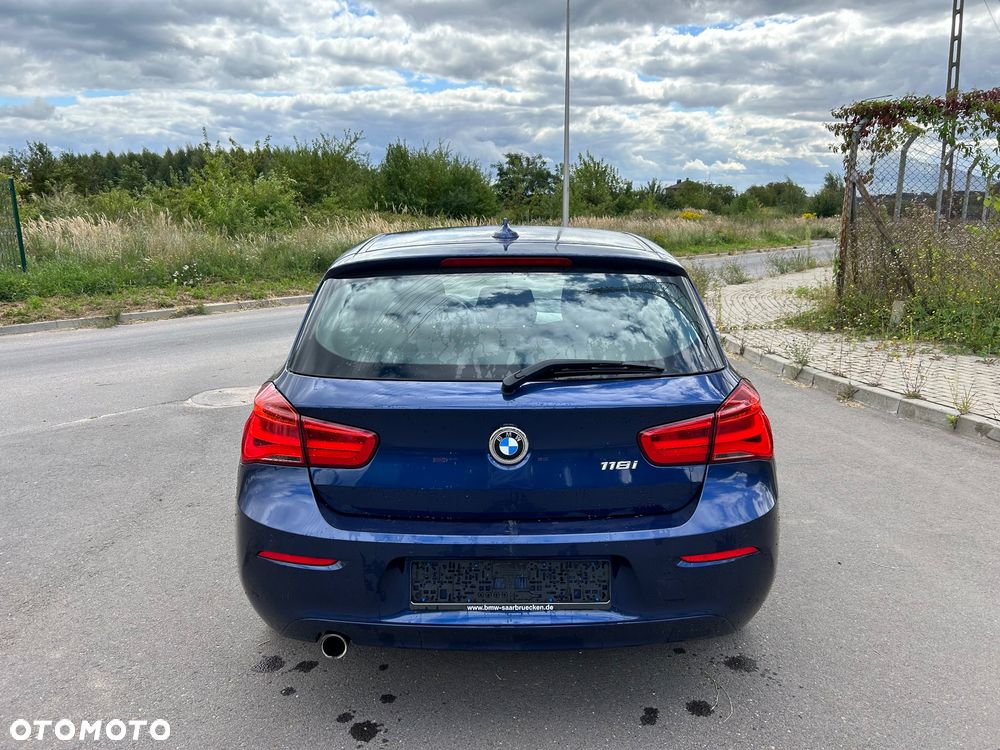 BMW Seria 1 118i - 5