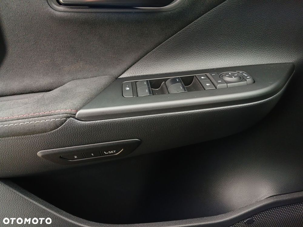 Toyota C-HR 2.0 Hybrid Dynamic Force GR Sport AWD - 21