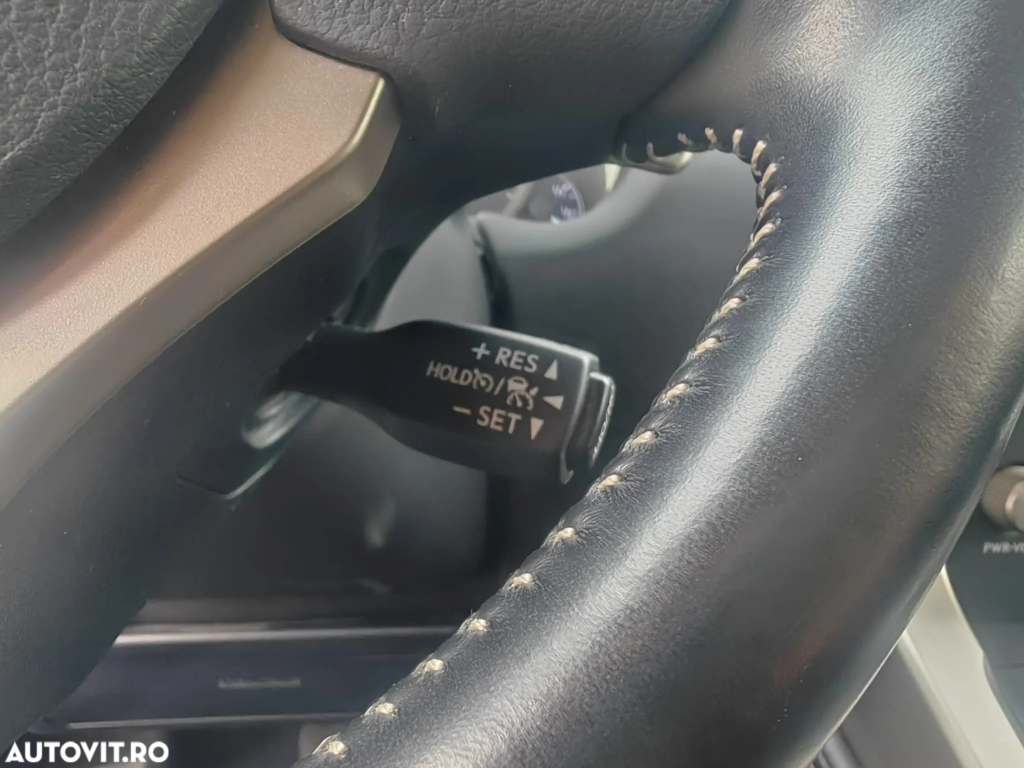 Lexus Seria NX 300h AWD Luxury - 16