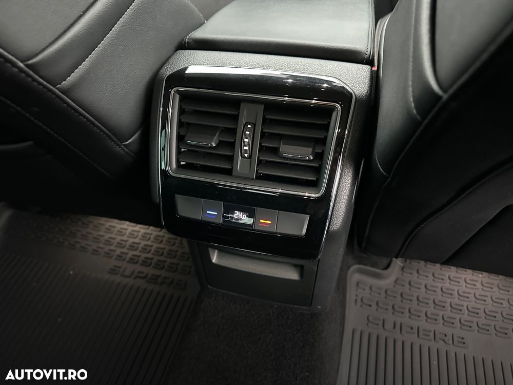 Skoda Superb 2.0 TSI 4X4 DSG Sportline - 10