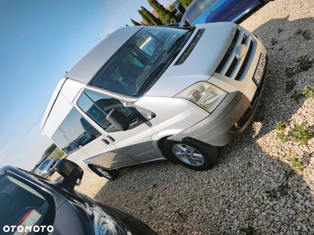 Ford Tourneo Custom - 2