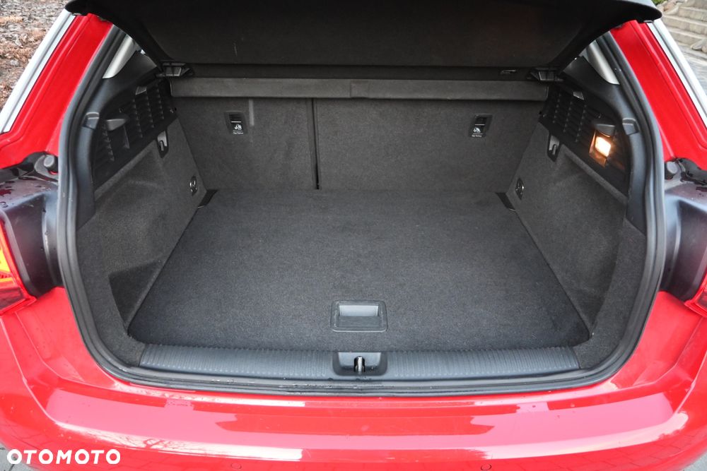 Audi Q2 30 TDI S tronic sport - 35