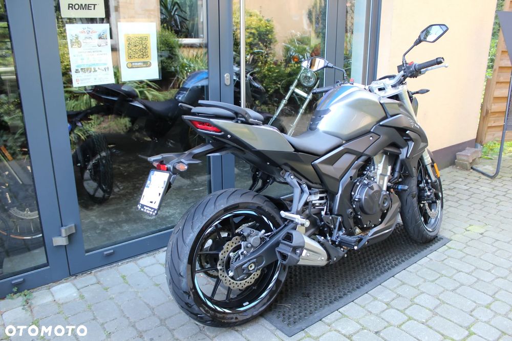 VOGE 500R - 13