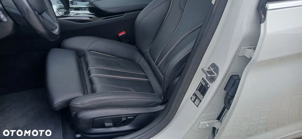 BMW Seria 5 530i GPF Luxury Line sport - 19