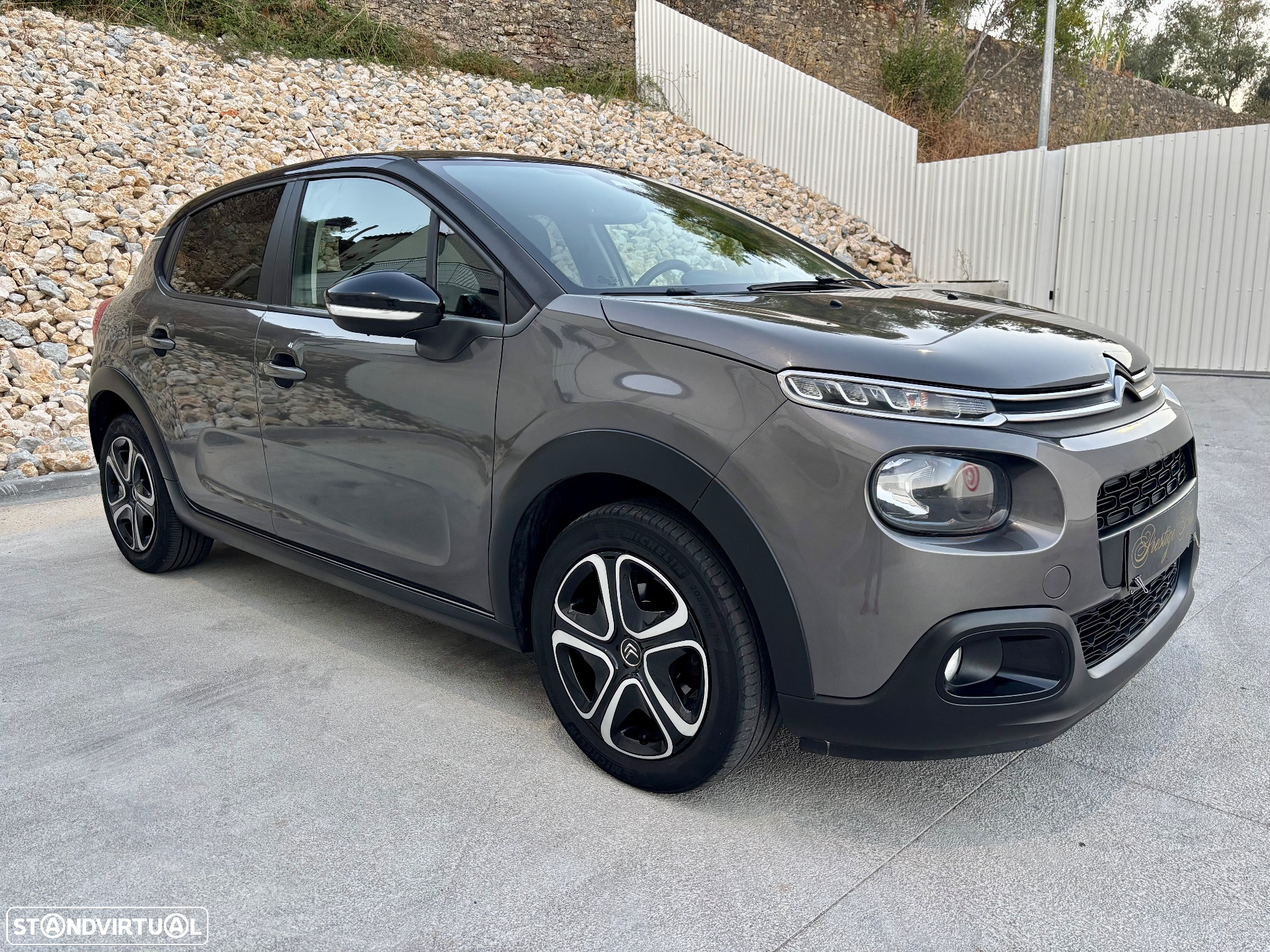 Citroën C3 1.2 PureTech Shine - 15