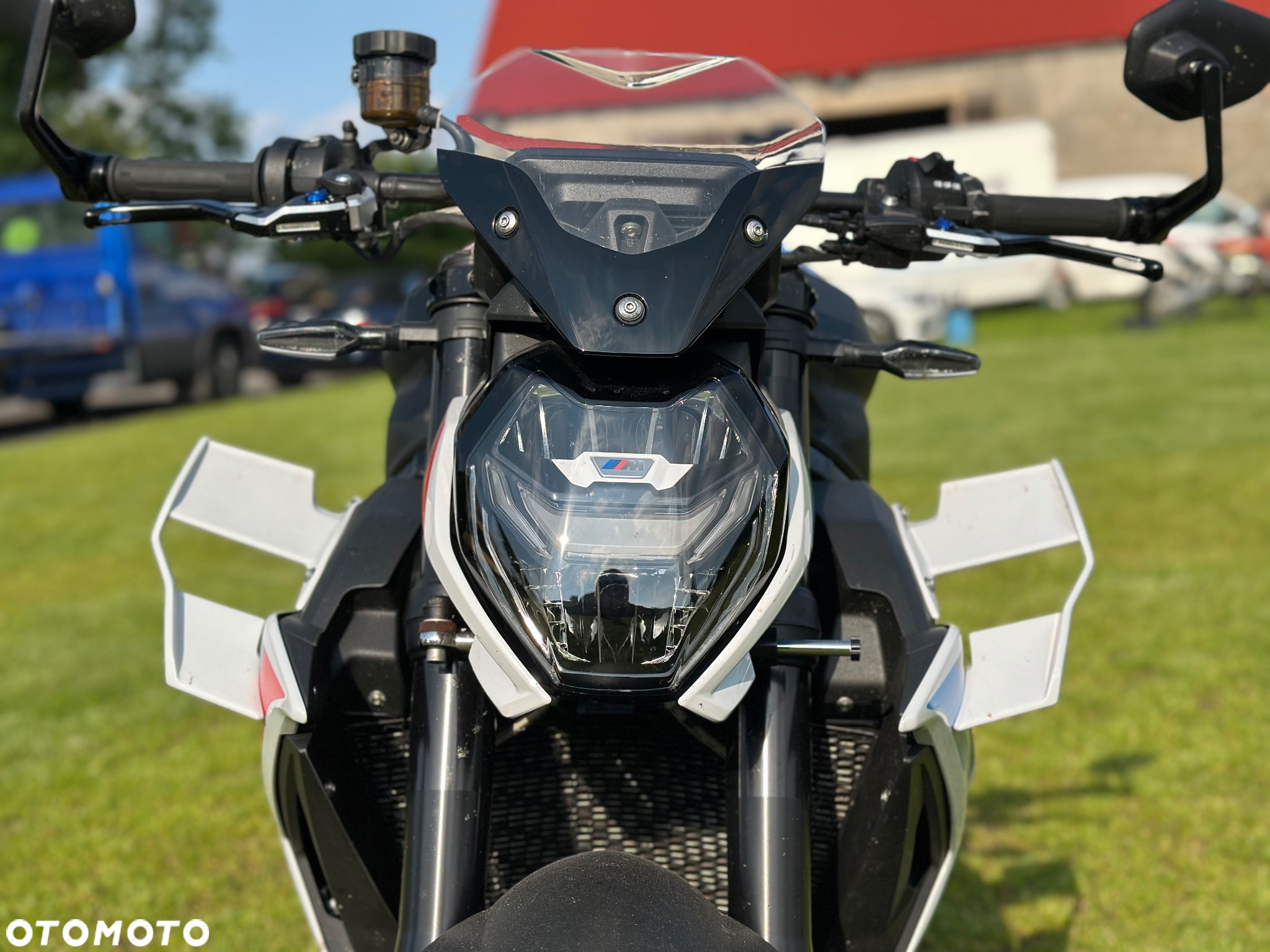 BMW S - 11