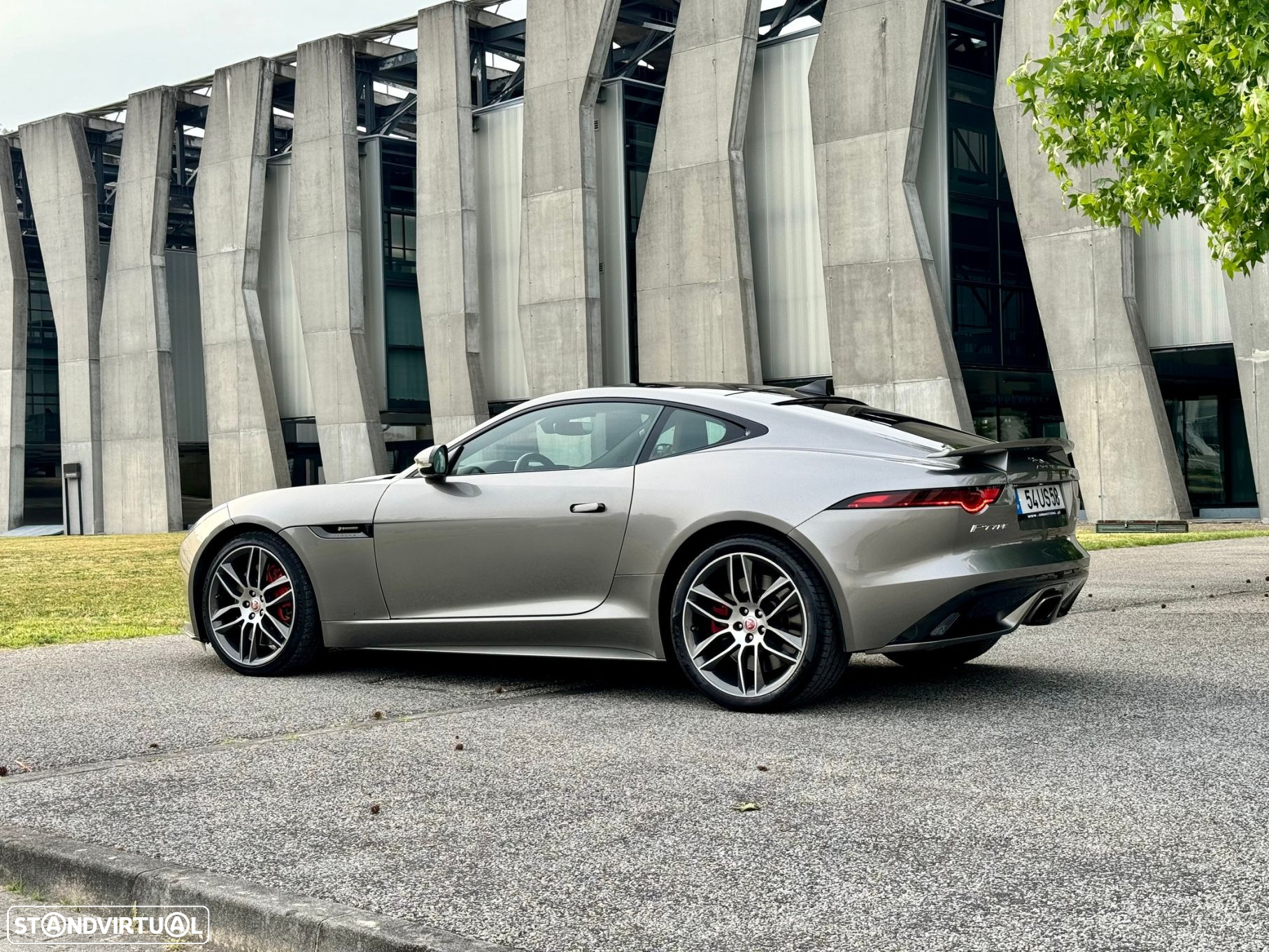 Jaguar F-Type 2.0 i4 R-Dynamic - 18