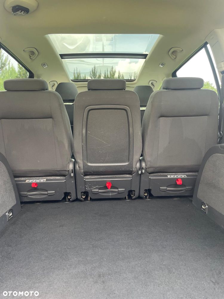 Volkswagen Touran 1.2 TSI Comfortline - 4